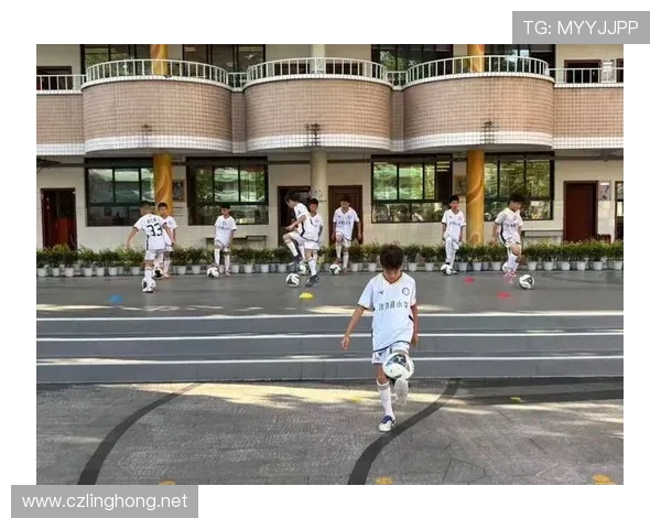 体育类班级足球联赛（班级足球联赛的口号）sports